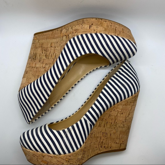 Gianni Bini Striped Wedge - size 10 - Picture 3 of 6